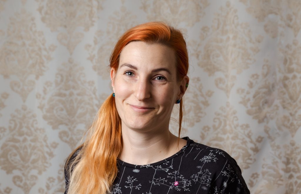martina cropped